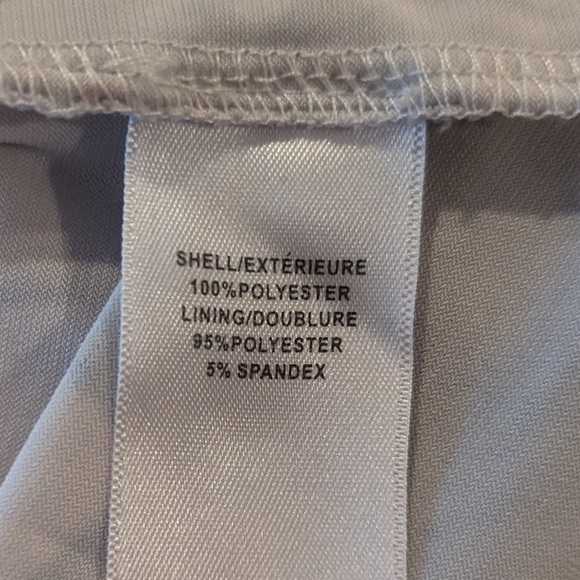 ❤️ 3/$25 Cleo Petites flowy flower painted double layered blouse flouncy - Picture 8 of 8